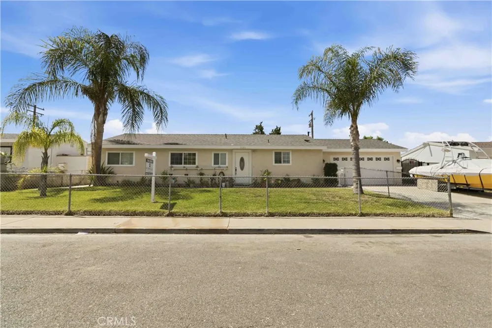 1582 Dakin Simi Valley, CA 93065