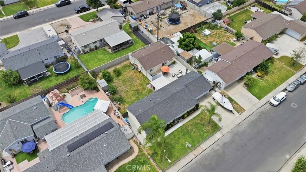 1582 Dakin Simi Valley, CA 93065