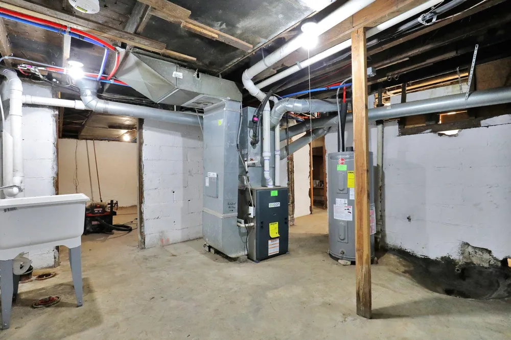 505 W Lenawee Street Lansing, MI 48933