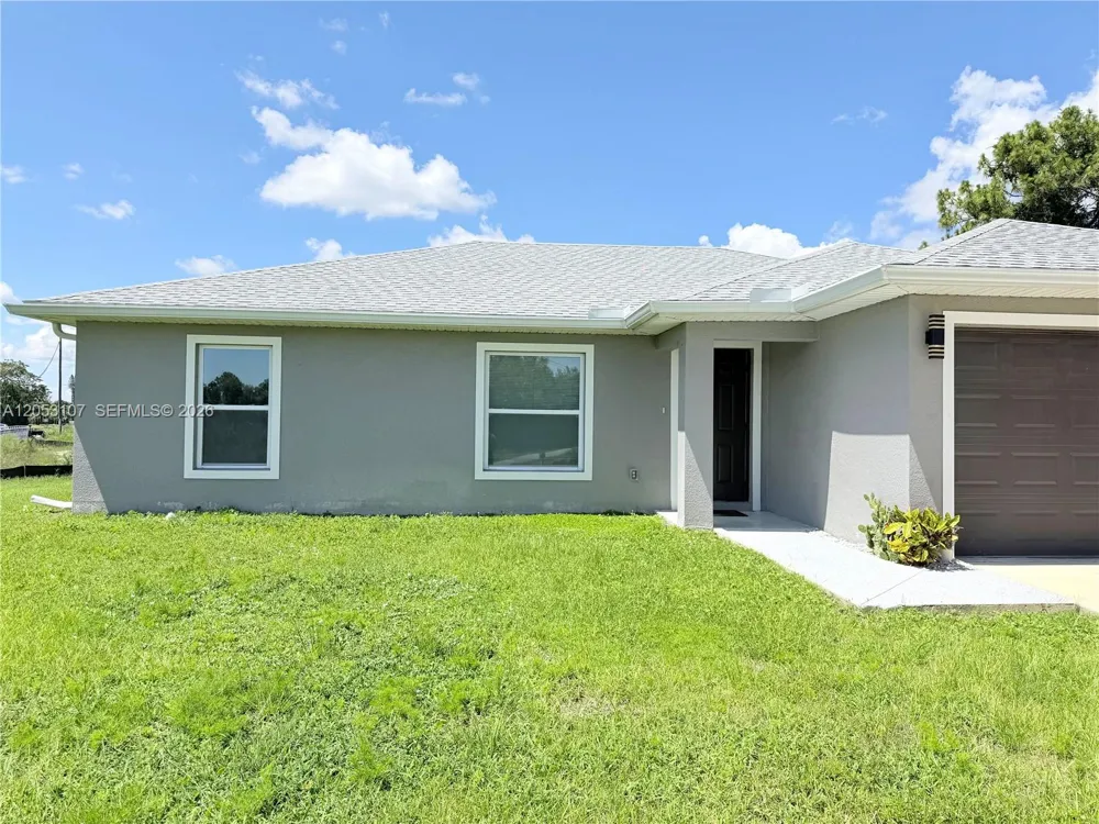 700 Connecticut #Ln Lehigh Acres, FL 33936