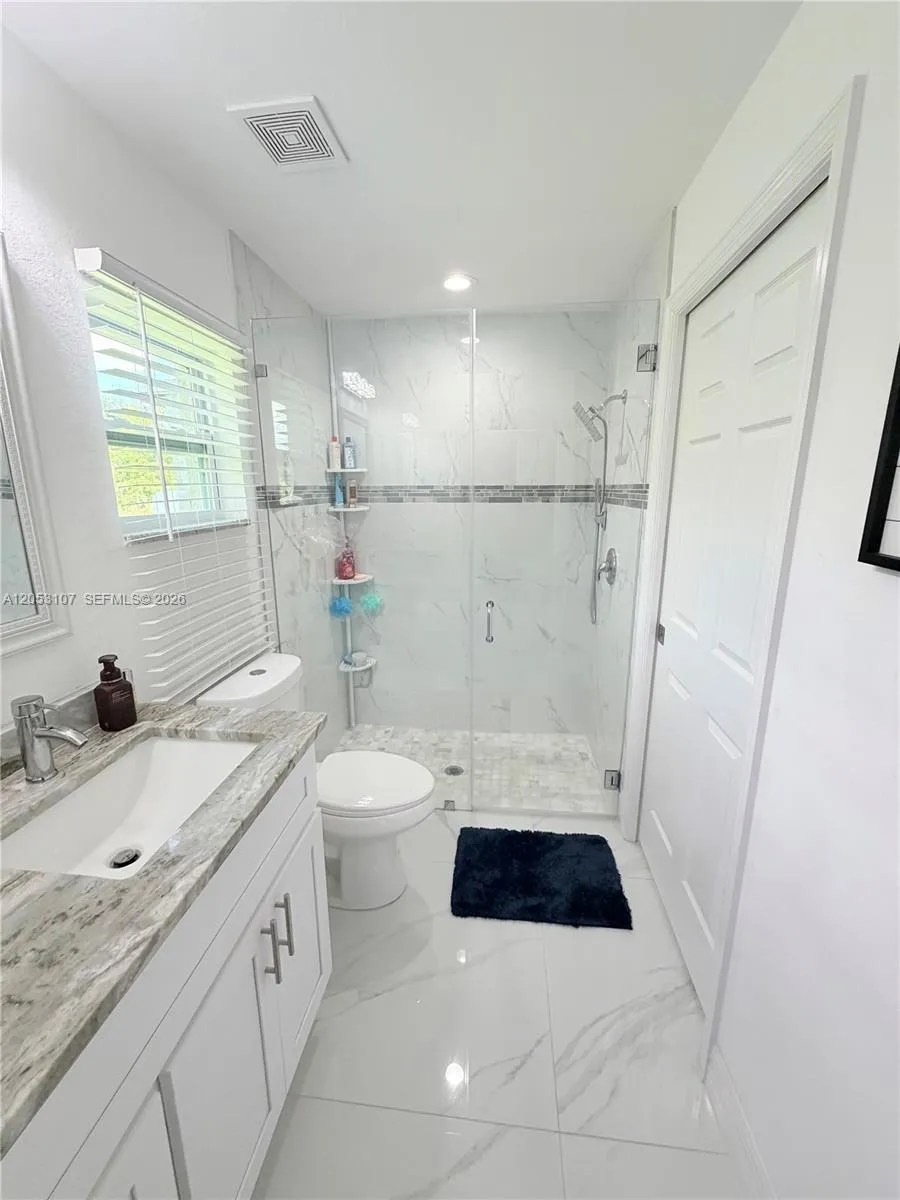 700 Connecticut #Ln Lehigh Acres, FL 33936