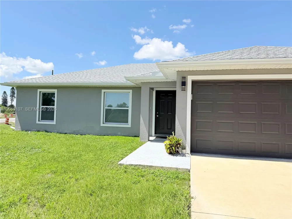 700 Connecticut #Ln Lehigh Acres, FL 33936