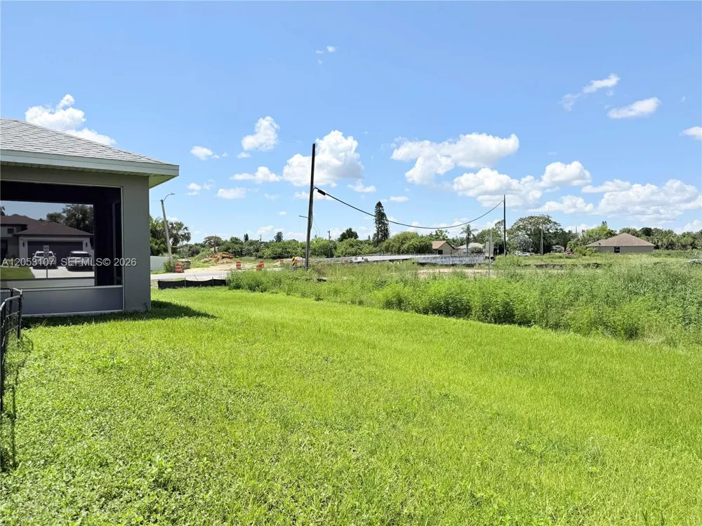 700 Connecticut #Ln Lehigh Acres, FL 33936