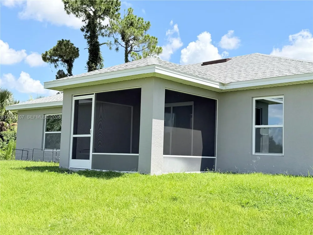 700 Connecticut #Ln Lehigh Acres, FL 33936