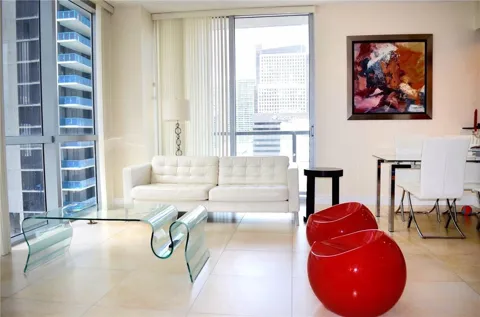 1060 Brickell Avenue #1617