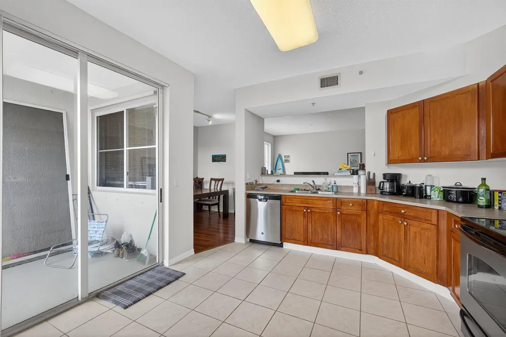 11029 LEGACY BOULEVARD #201 Palm Beach Gardens, FL 33410
