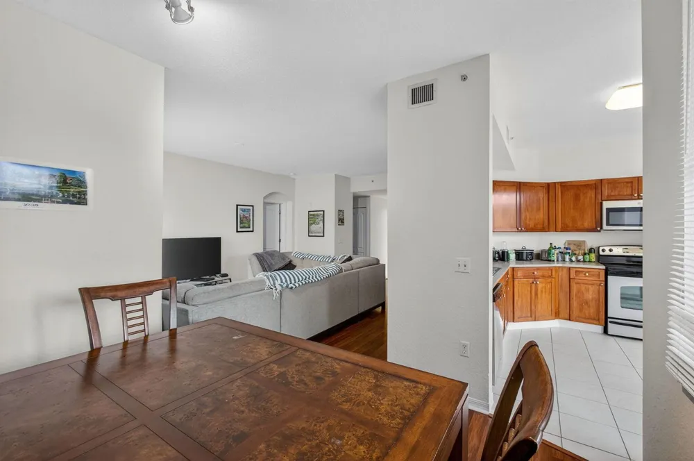 11029 LEGACY BOULEVARD #201 Palm Beach Gardens, FL 33410
