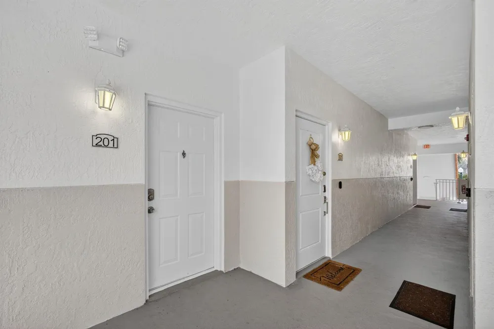 11029 LEGACY BOULEVARD #201 Palm Beach Gardens, FL 33410