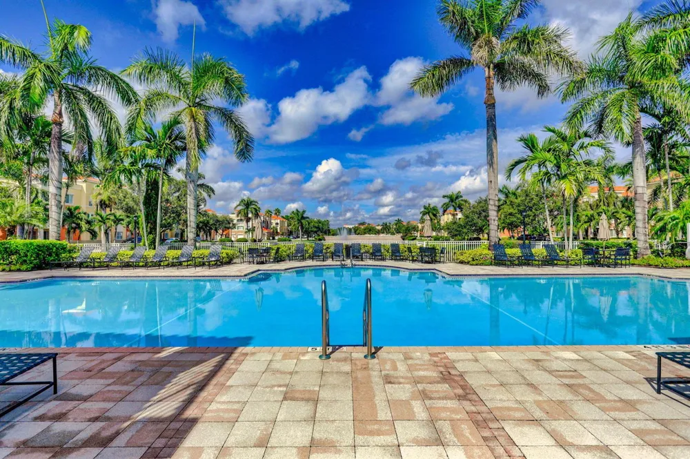 11029 LEGACY BOULEVARD #201 Palm Beach Gardens, FL 33410