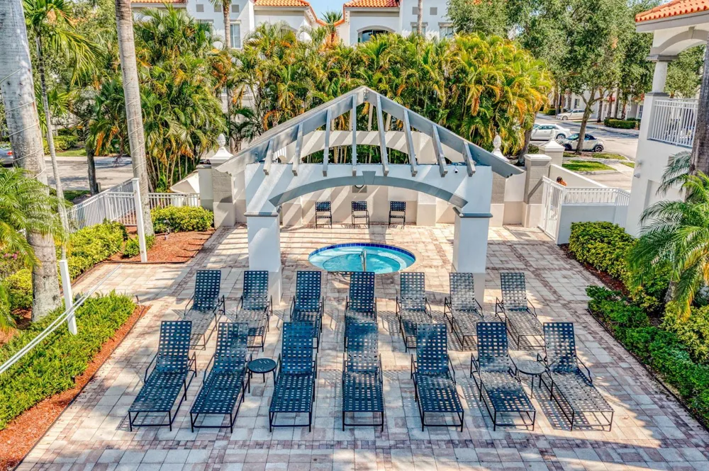 11029 LEGACY BOULEVARD #201 Palm Beach Gardens, FL 33410