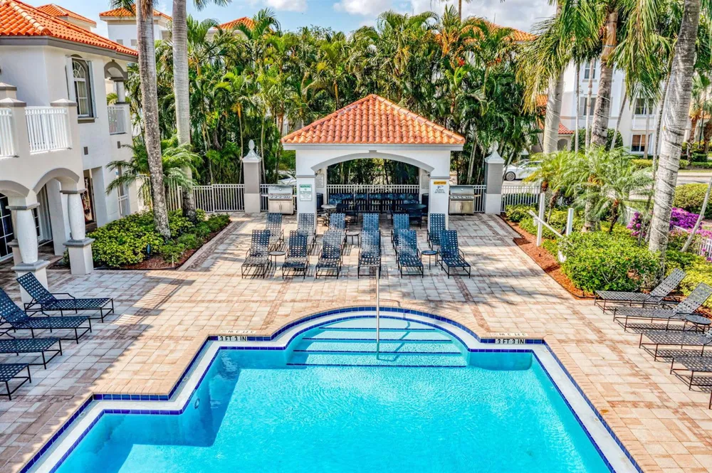 11029 LEGACY BOULEVARD #201 Palm Beach Gardens, FL 33410