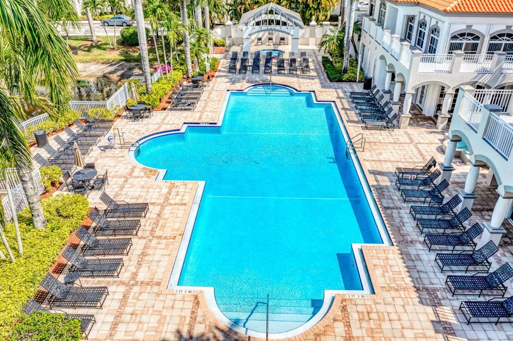 11029 LEGACY BOULEVARD #201 Palm Beach Gardens, FL 33410