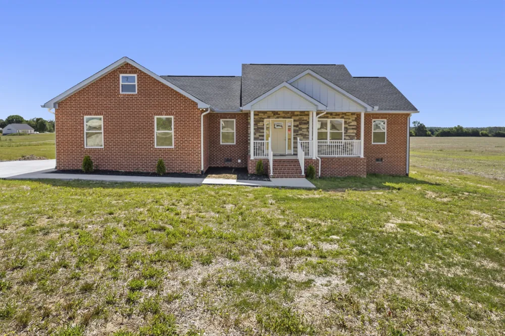 6265 McMinnville Hwy Smithville, TN 37166