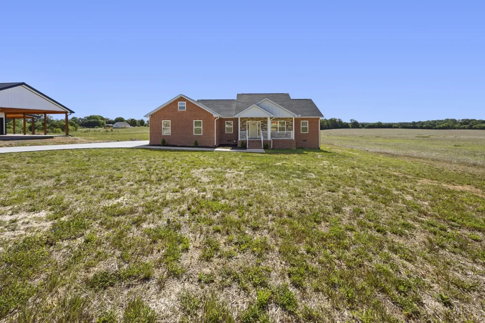 6265 McMinnville Hwy Smithville, TN 37166