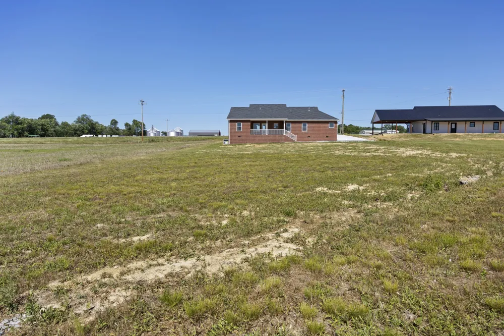 6265 McMinnville Hwy Smithville, TN 37166