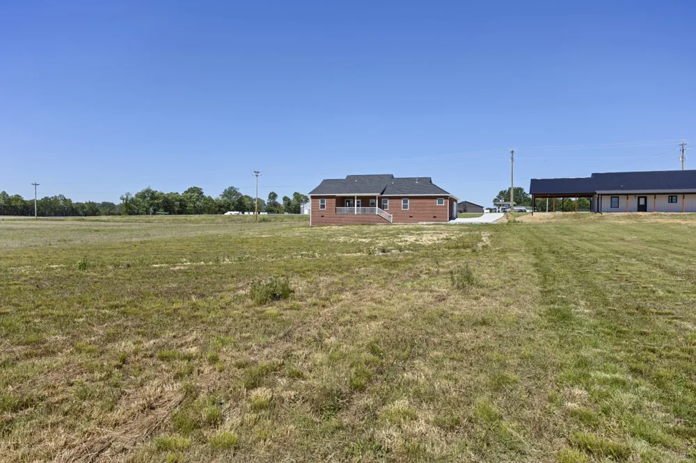 6265 McMinnville Hwy Smithville, TN 37166