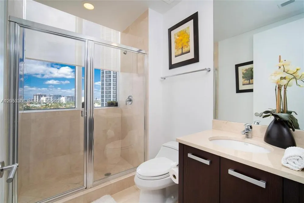 18101 Collins Ave #1101 Sunny Isles Beach, FL 33160