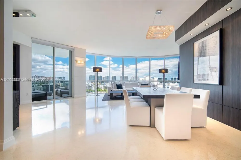 18101 Collins Ave #1101 Sunny Isles Beach, FL 33160