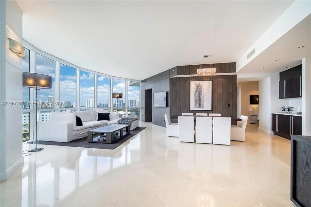 18101 Collins Ave #1101 Sunny Isles Beach, FL 33160