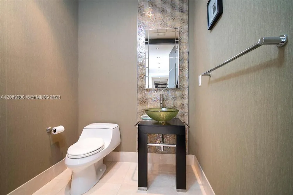 18101 Collins Ave #1101 Sunny Isles Beach, FL 33160