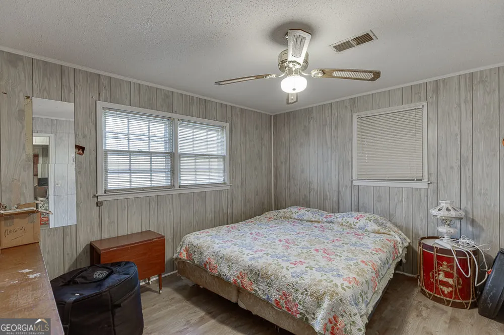 329 RIVERBEND DR Royston, GA 30662