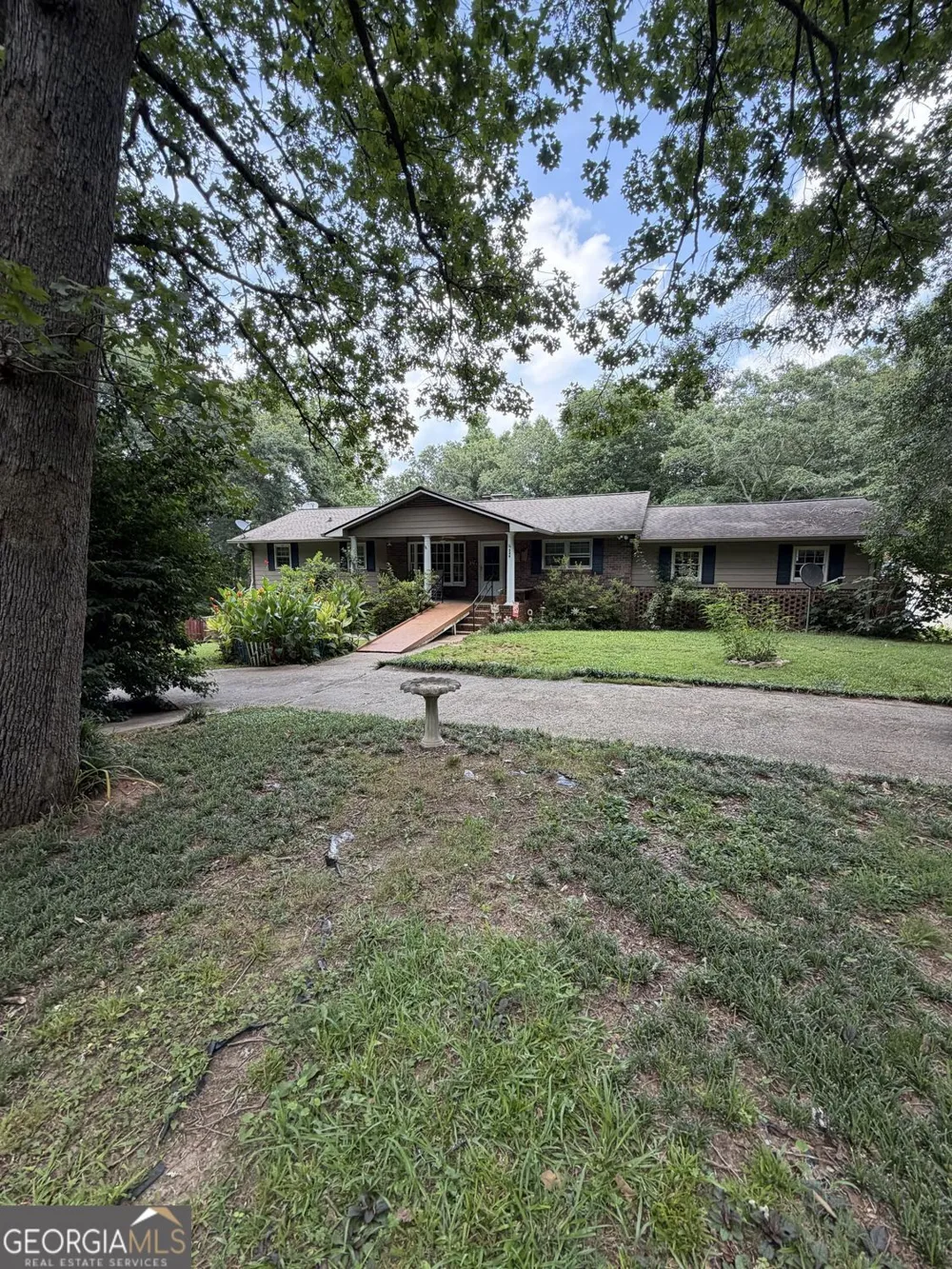 329 RIVERBEND DR Royston, GA 30662
