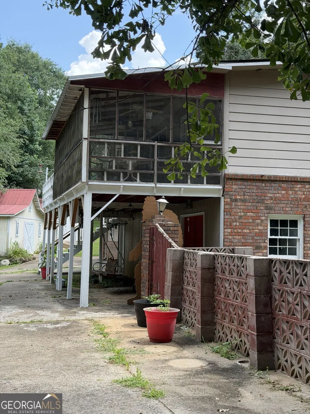 329 RIVERBEND DR Royston, GA 30662