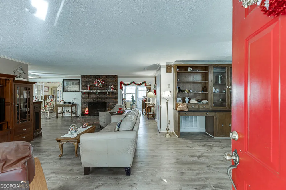 329 RIVERBEND DR Royston, GA 30662