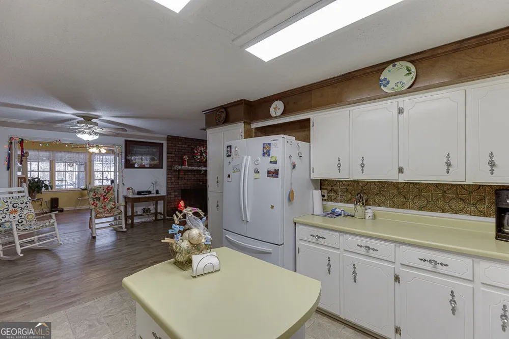 329 RIVERBEND DR Royston, GA 30662