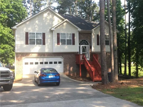 5516 Pinedale Circle