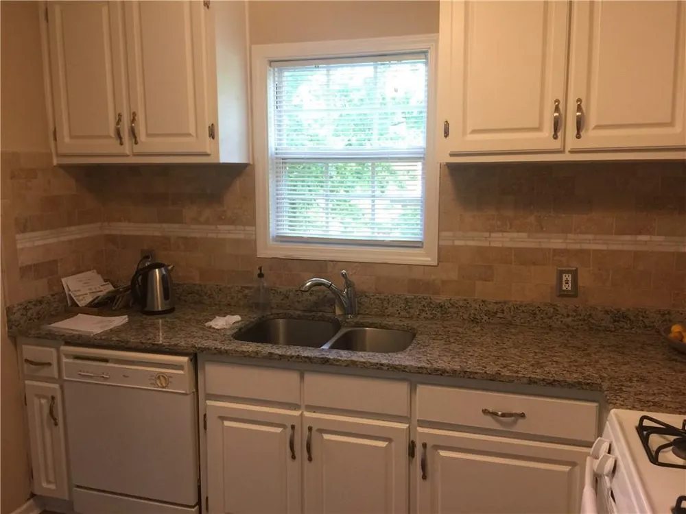 5516 Pinedale Circle Sugar Hill, GA 30518