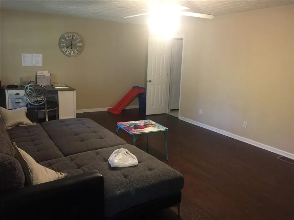 5516 Pinedale Circle Sugar Hill, GA 30518