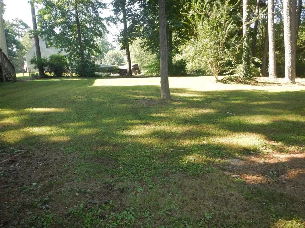 5516 Pinedale Circle Sugar Hill, GA 30518