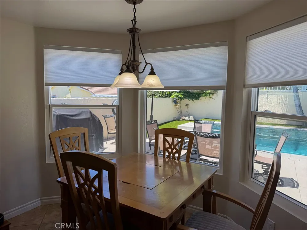 2017 Windemere Way Upland, CA 91784