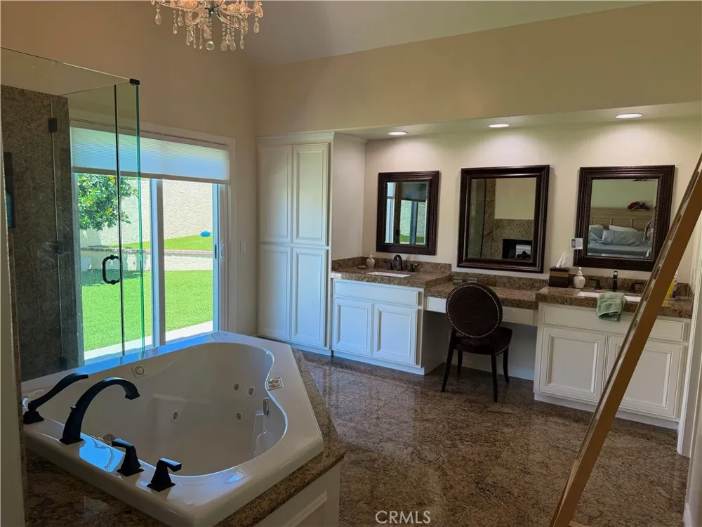2017 Windemere Way Upland, CA 91784
