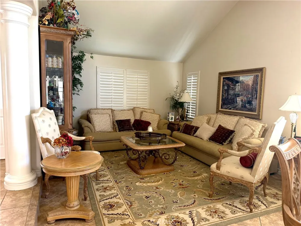 2017 Windemere Way Upland, CA 91784