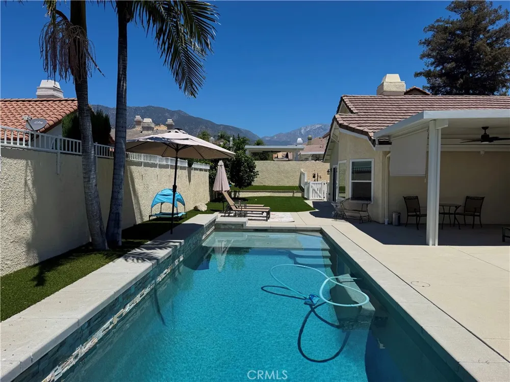 2017 Windemere Way Upland, CA 91784