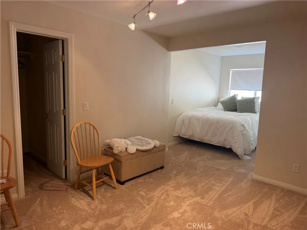2017 Windemere Way Upland, CA 91784