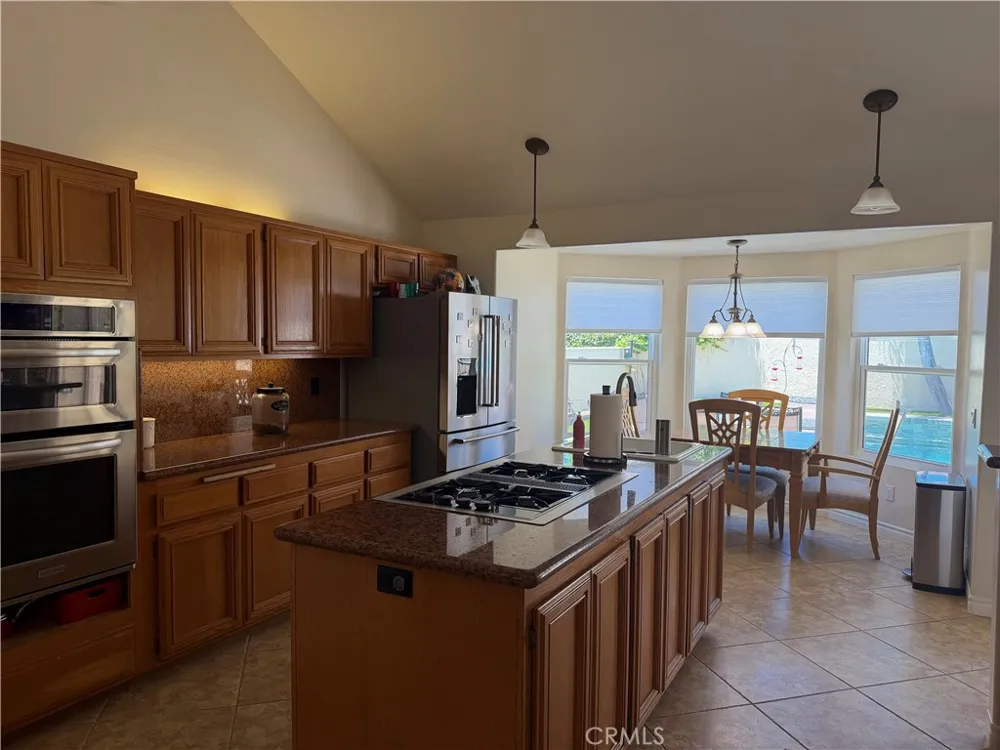 2017 Windemere Way Upland, CA 91784