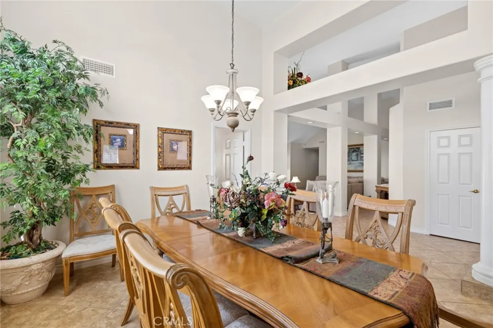 2017 Windemere Way Upland, CA 91784
