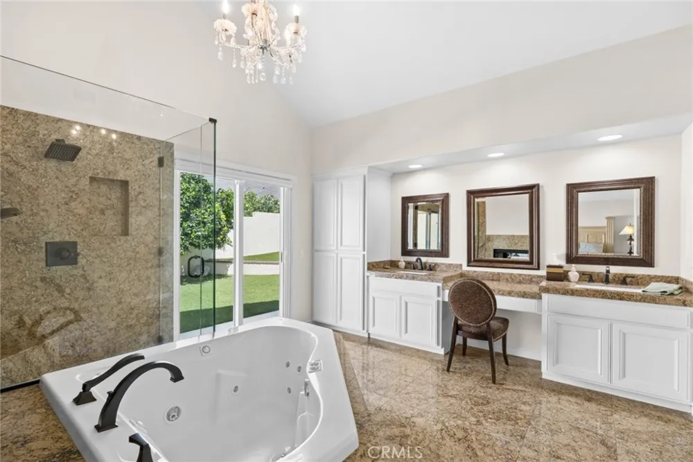 2017 Windemere Way Upland, CA 91784