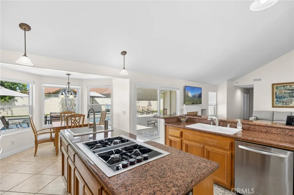2017 Windemere Way Upland, CA 91784