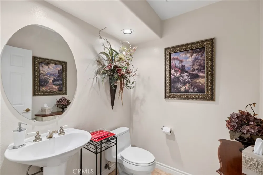 2017 Windemere Way Upland, CA 91784