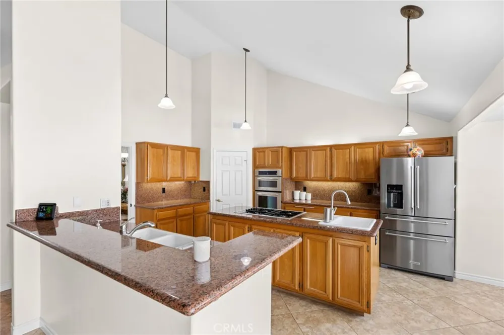 2017 Windemere Way Upland, CA 91784