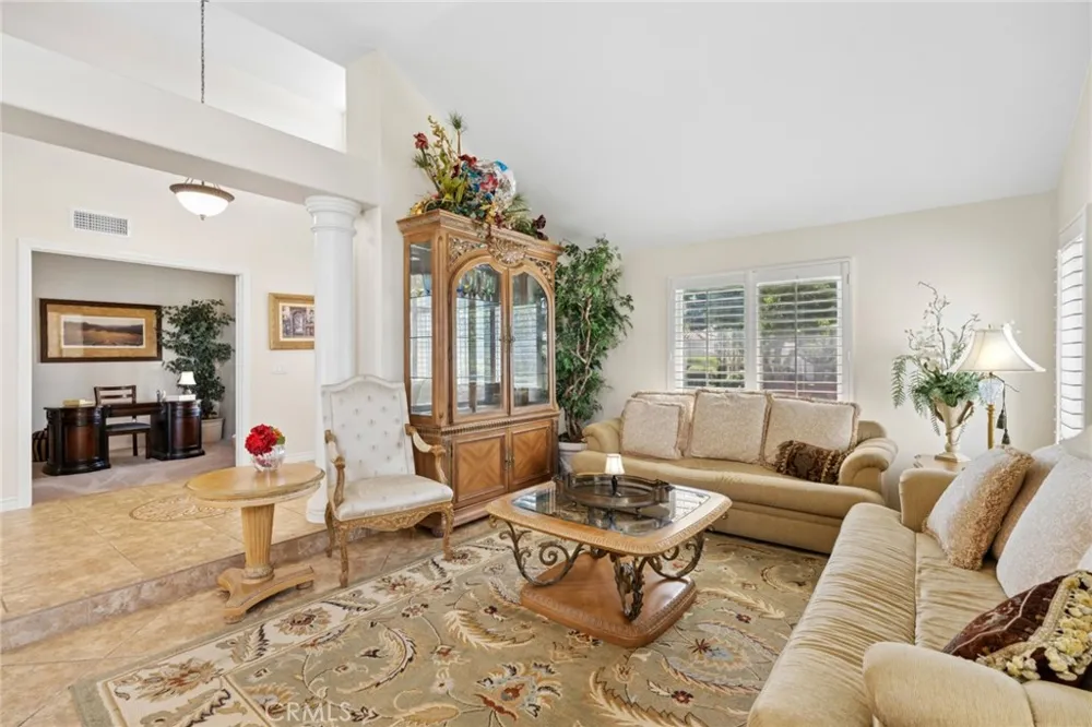 2017 Windemere Way Upland, CA 91784
