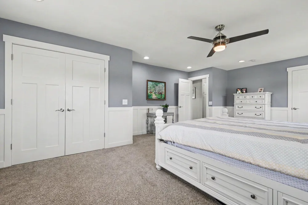 2770 Leonard Street Marne, MI 49435