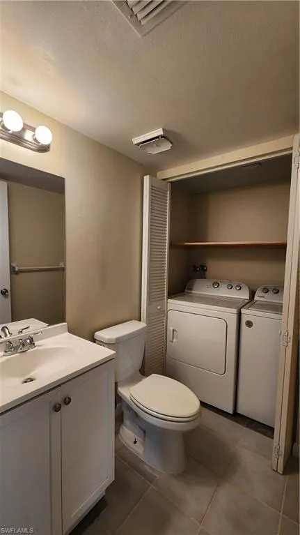 3277 Royal Canadian TRCE #3 Fort Myers, FL 33907