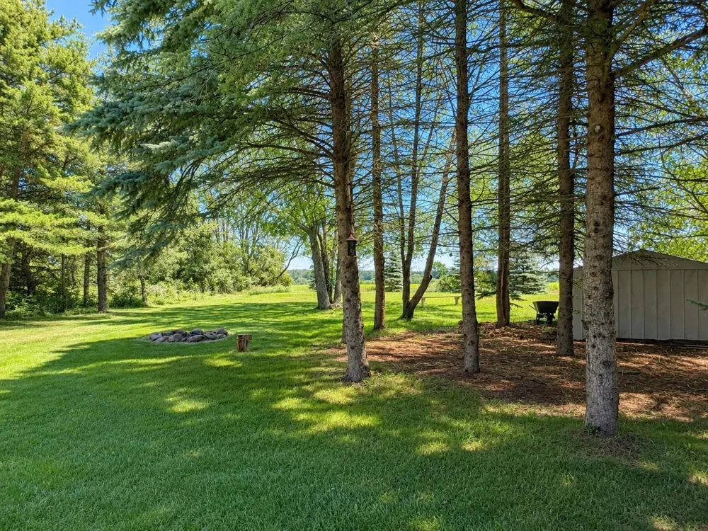 1401 Ryans Pond Green Lake Township, MI 49637