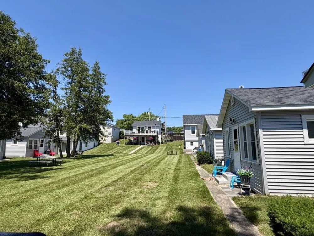 7285 Cairn Highway Milton Township, MI 49648