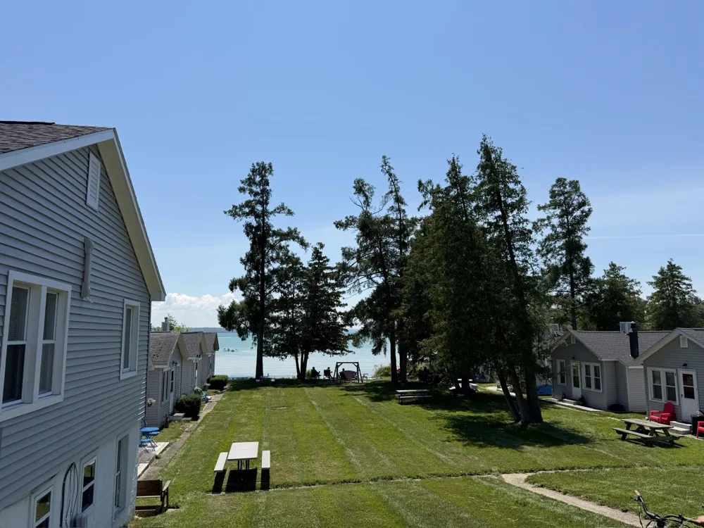 7285 Cairn Highway Milton Township, MI 49648
